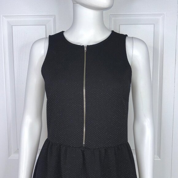 EVERLY women's sleeveless dress medium size LIKE NEW!! - Picture 2 of 2